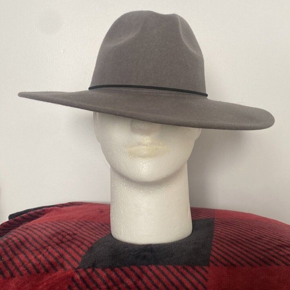Free People Accessories - FREE People Gray Wool Felt Marlow Fedora Hat with Feathers